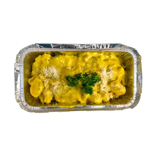 GNOCCHI CURRY - Gnocchi Curry — Gnocchi, sýrová omáčka (3 druhy sýrů) a kuřecí maso. Krémové a syté, přímo k vám domů. Objednej online!